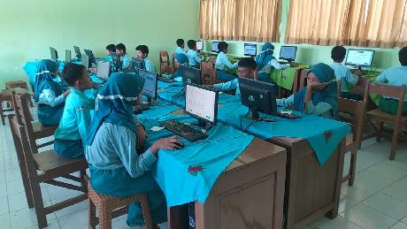 427 Siswa SD/MI Mengikuti ANBK di MTsN 4 Sragen